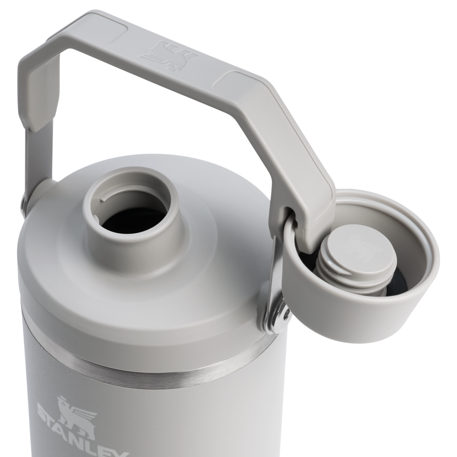 The IceFlow™ Tumbler with Fast Flow Lid
