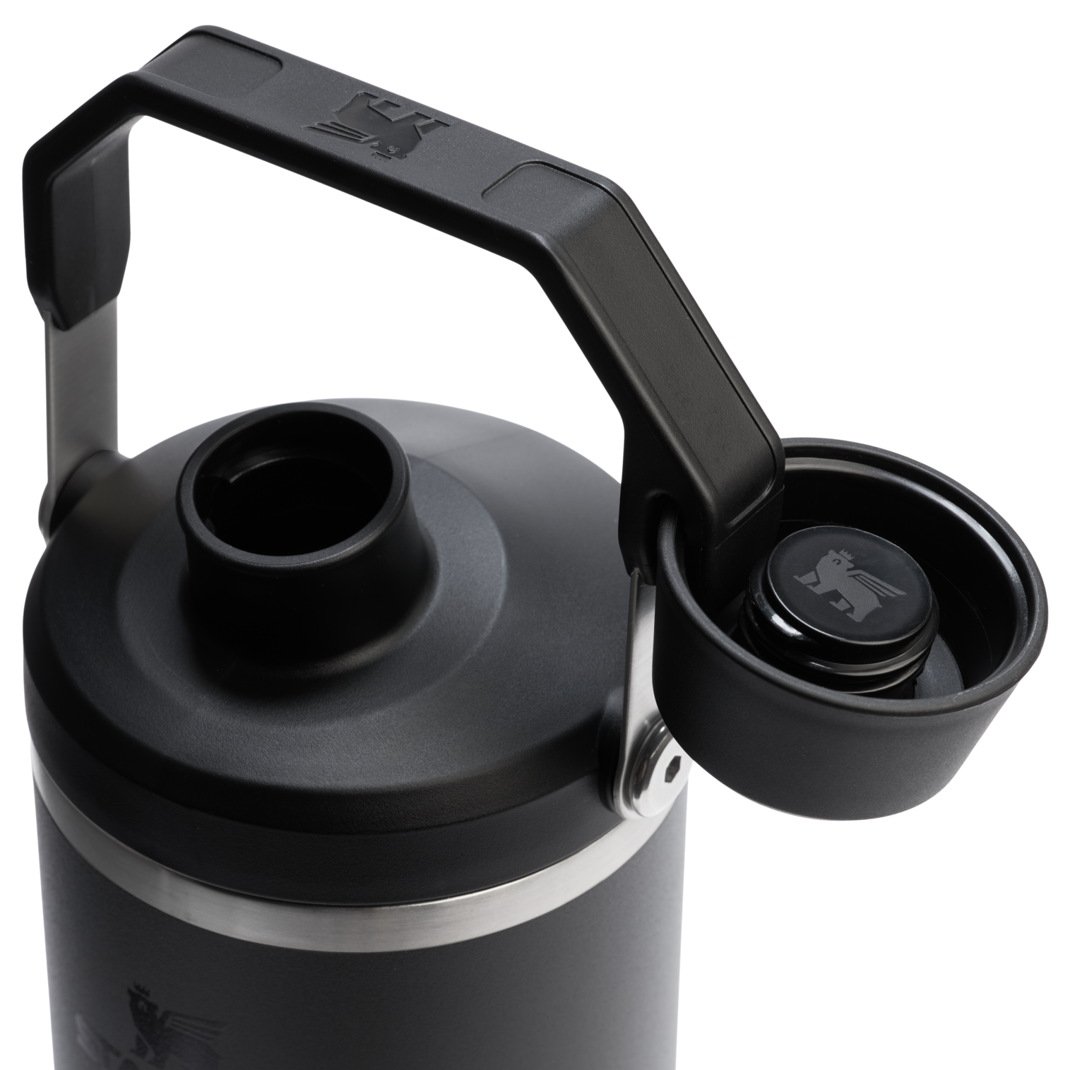 The IceFlow™ Tumbler with Fast Flow Lid