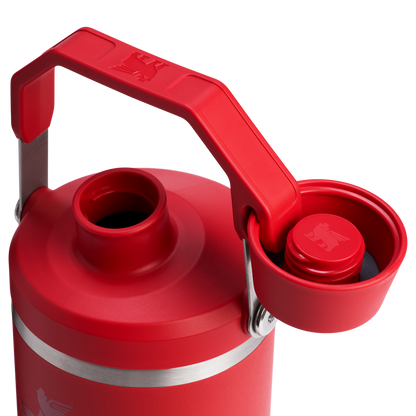 The IceFlow™ Tumbler with Fast Flow Lid